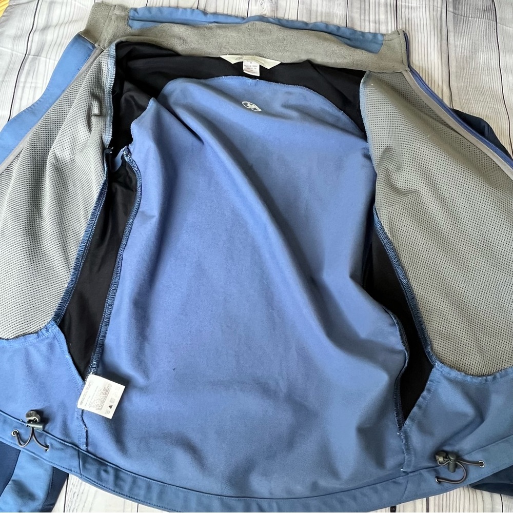 Cloudveil Multi Pocket Lightweight Windbreaker Sk… - image 8